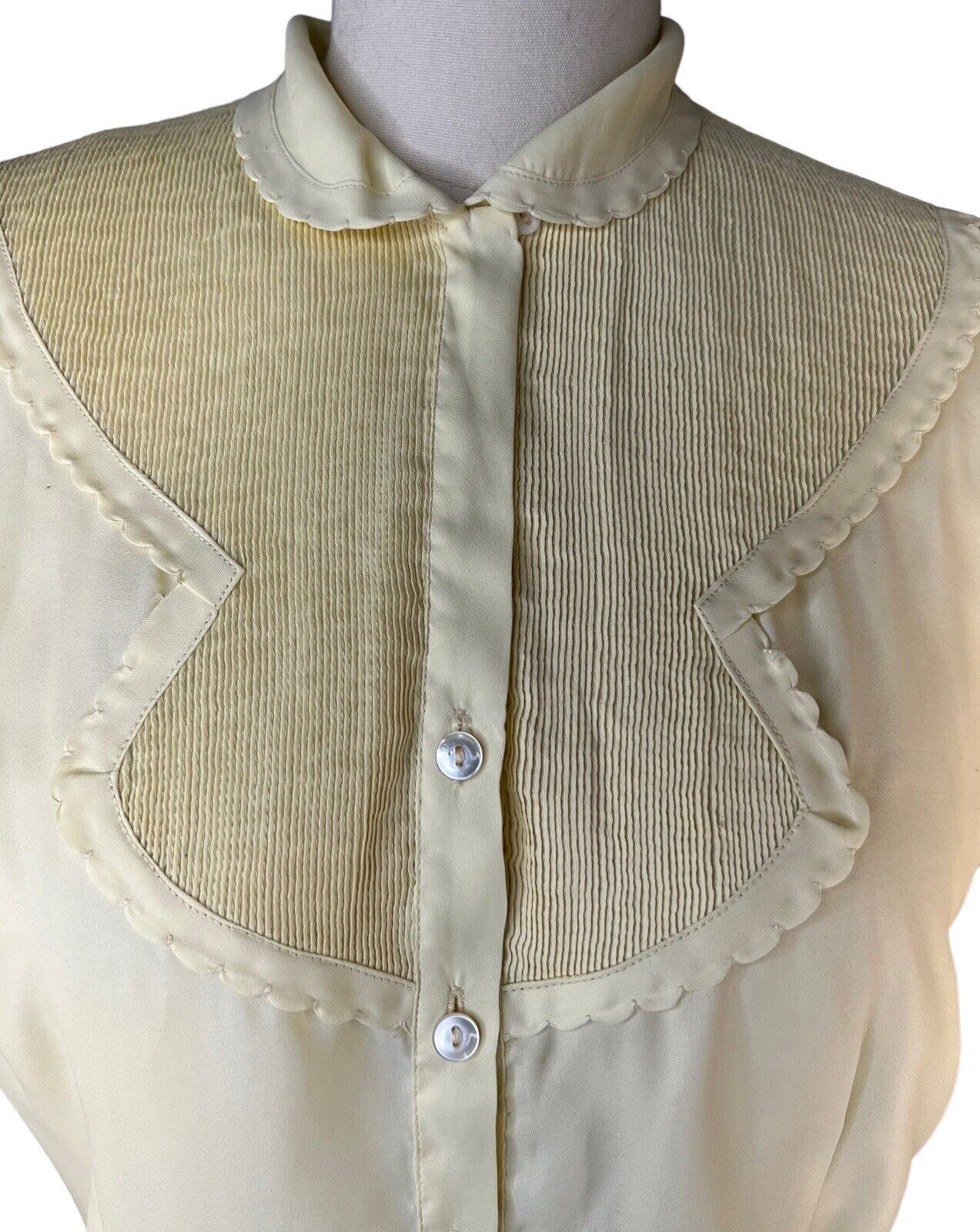 50’s Bozart By Helitzer Hand Detailed Pale Yellow Short Sleeved Pleated Blouse 