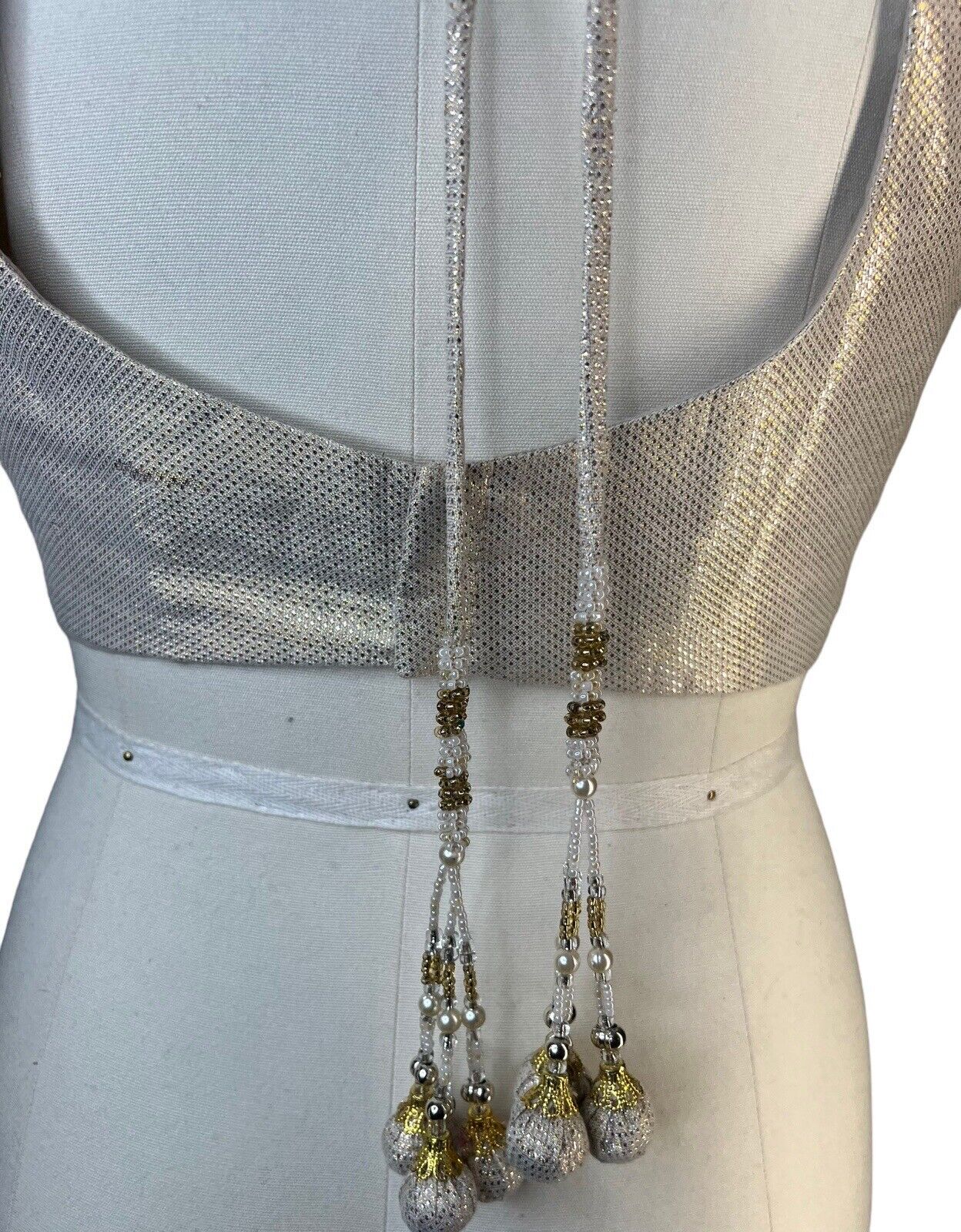 Women’s Metallic Gold Backless Cropped Short-sleeved Top Beaded Tassels